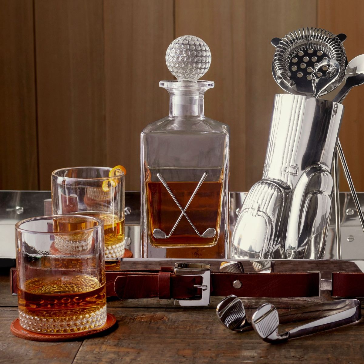 
                        10 Holiday Gifts That Will Make the Men in Your Life Say 'Thank You'
     ...