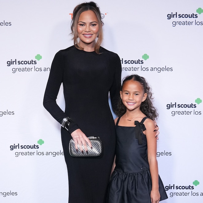 Chrissy Teigen, Luna Stephens