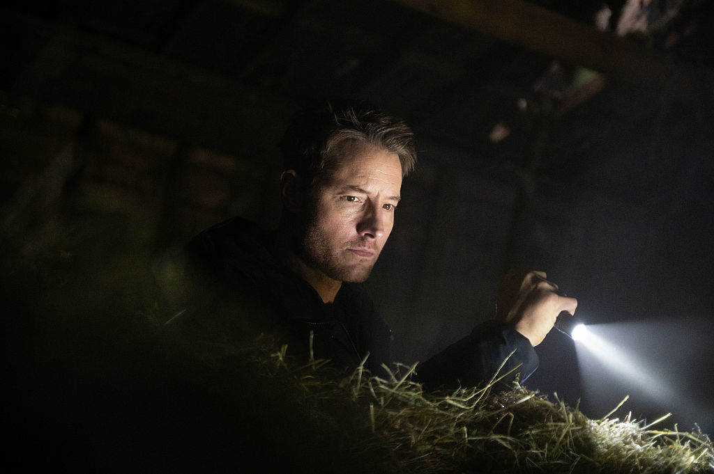 Tracker, Justin Hartley