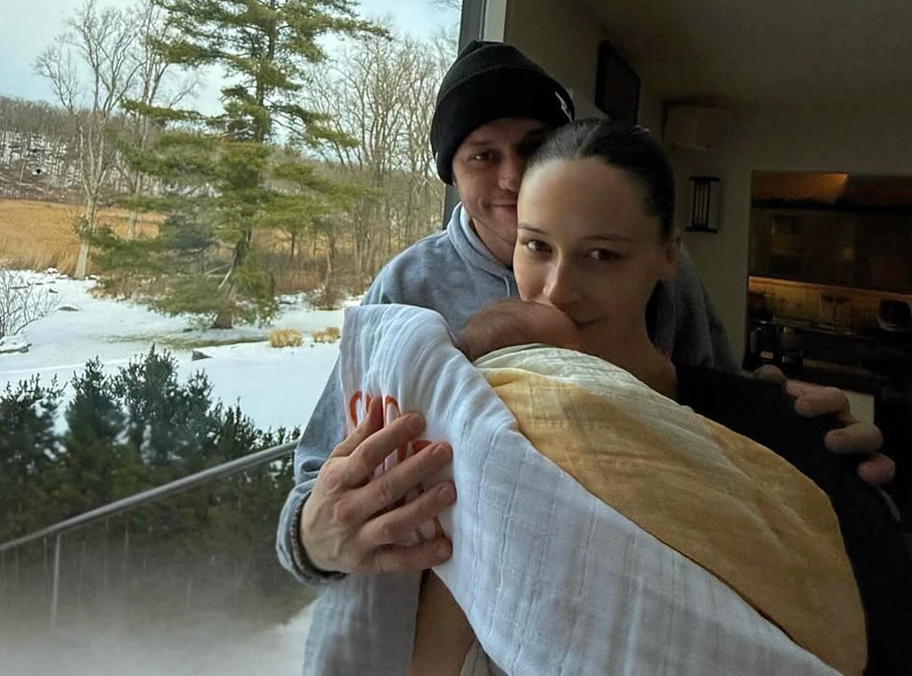 Pete Davidson and Elsie Hewitt Welcome First Baby