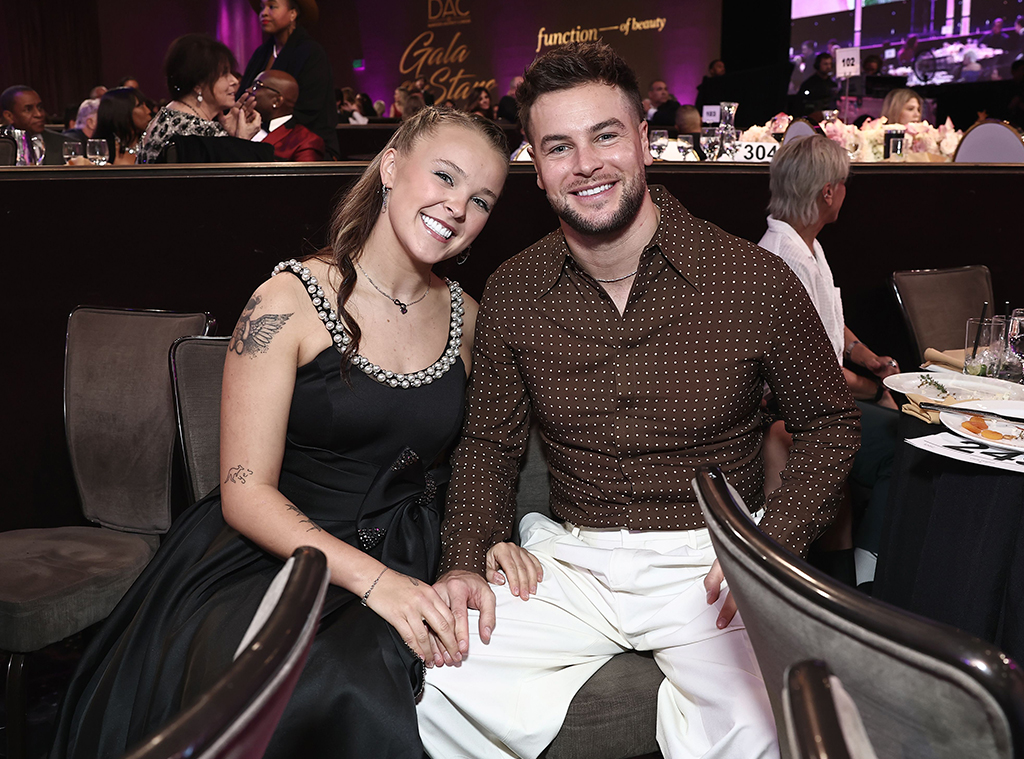 JoJo Siwa, Chris Hughes