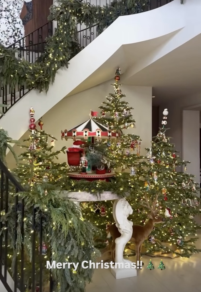 Kourtney Kardashian, Christmas 2025