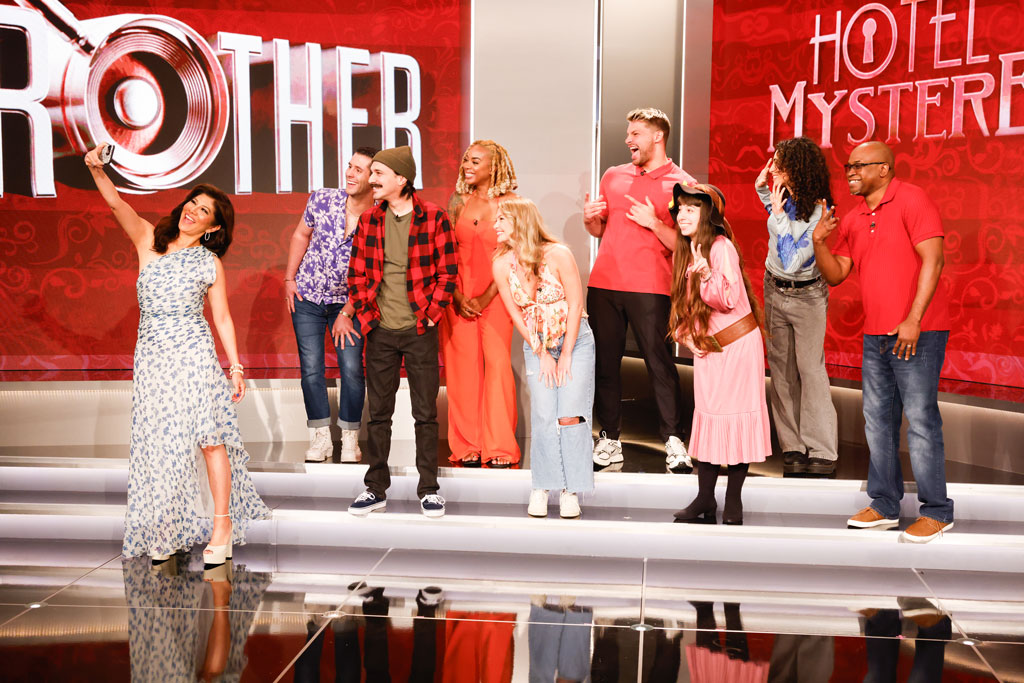 Mickey Lee, Life in Photos