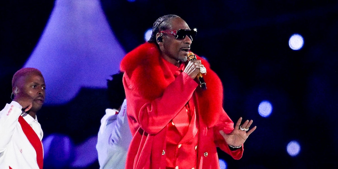 Snoop Dogg Surprises Fans With Andrea Bocelli, Martha Stewart and More During NFL Halftime Show