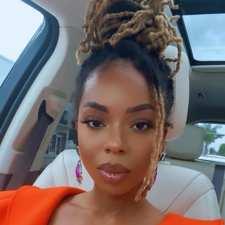 Mickey Lee, Life in Photos