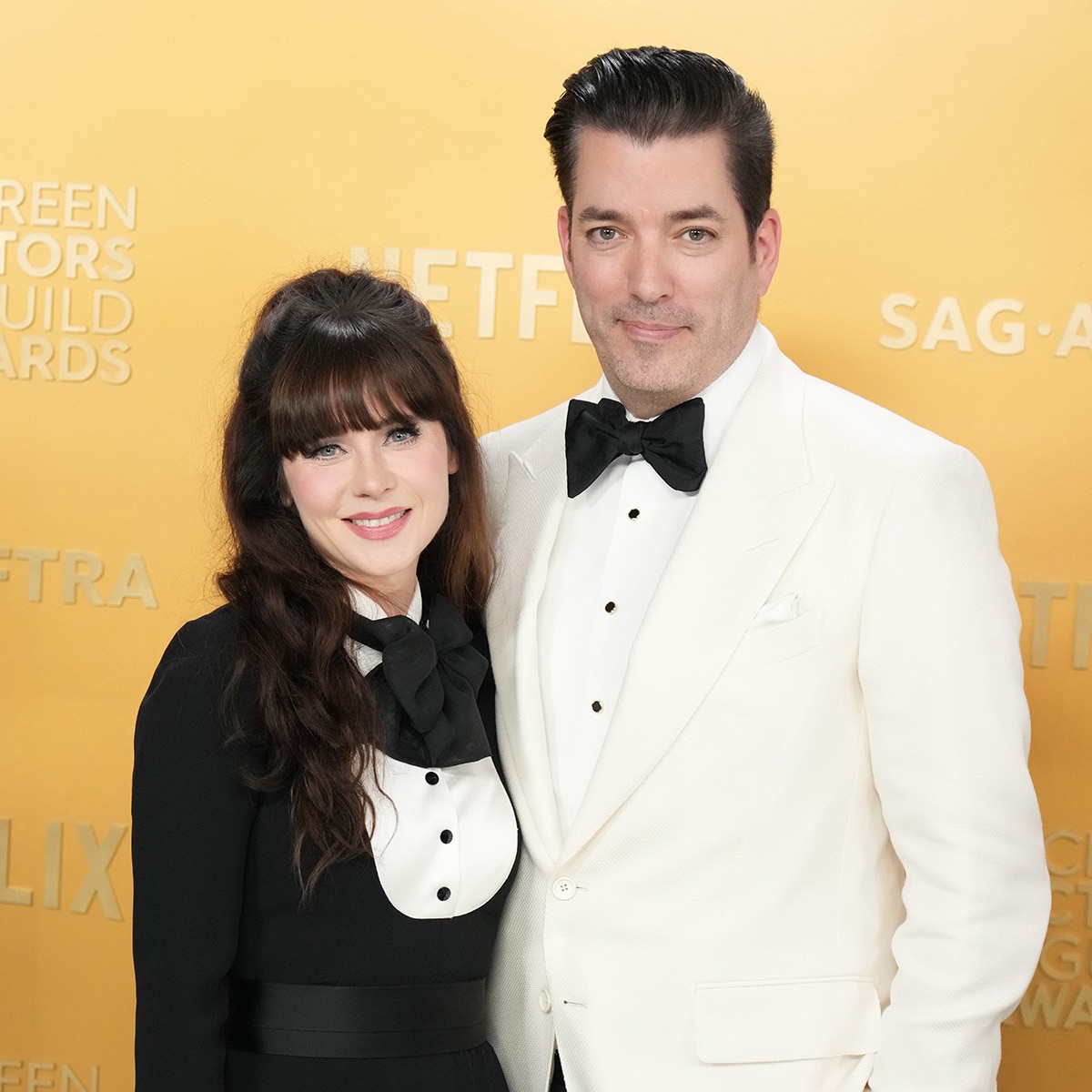 Zooey Deschanel and Jonathan Scott Walk the 2025 SAG Awards Red Carpet