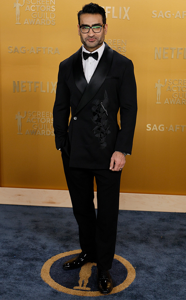 Kumail Nanjiani arrives at SAG Awards 2025 red carpet