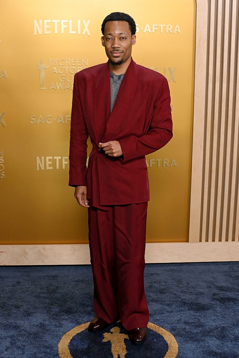 Tyler James Williams arrives at the SAG Awards 2025 red carpet