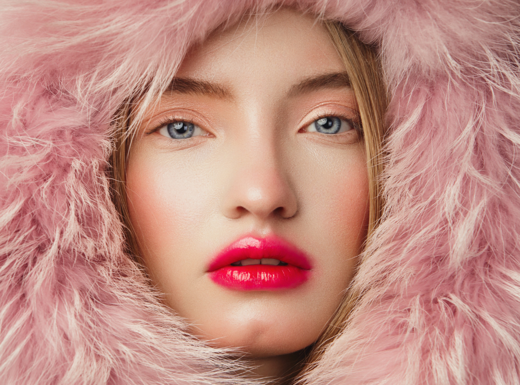 shop_cold girl make-up essentials_hero