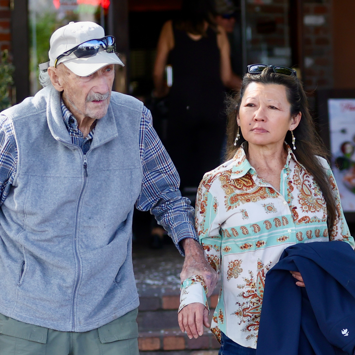 Gene Hackman & Betsy Arakawa membuat tamasya langka satu tahun sebelum kematian