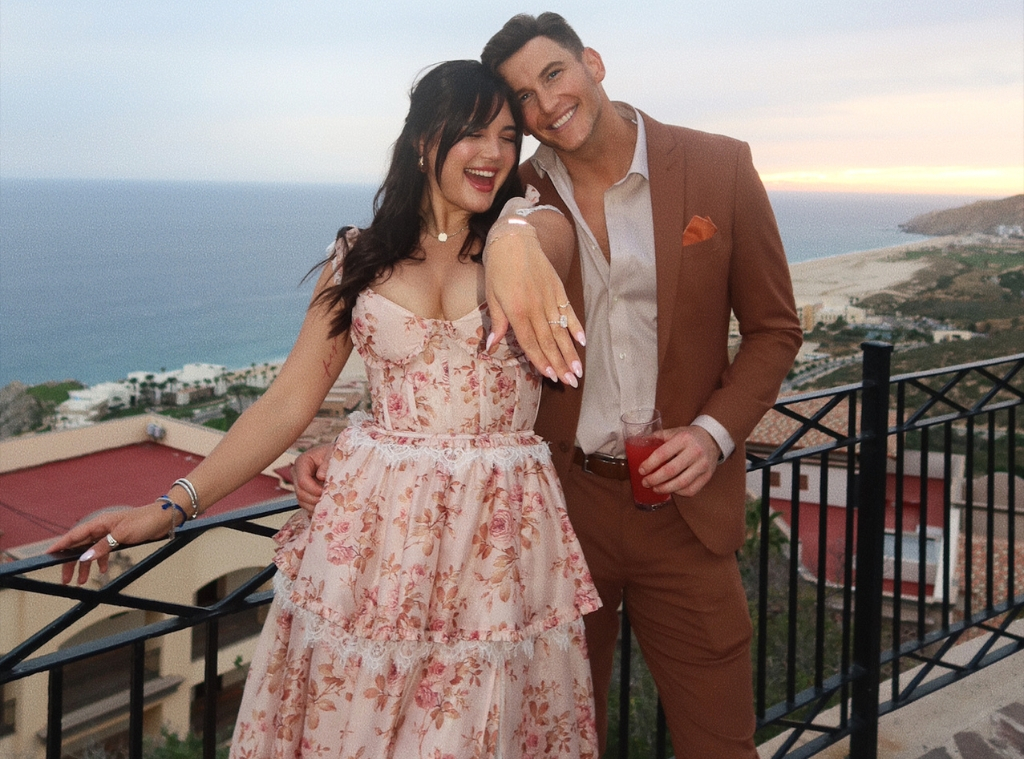 Store Giannina Gibelli and Blake Horstmann Valentine's Day Reward Files