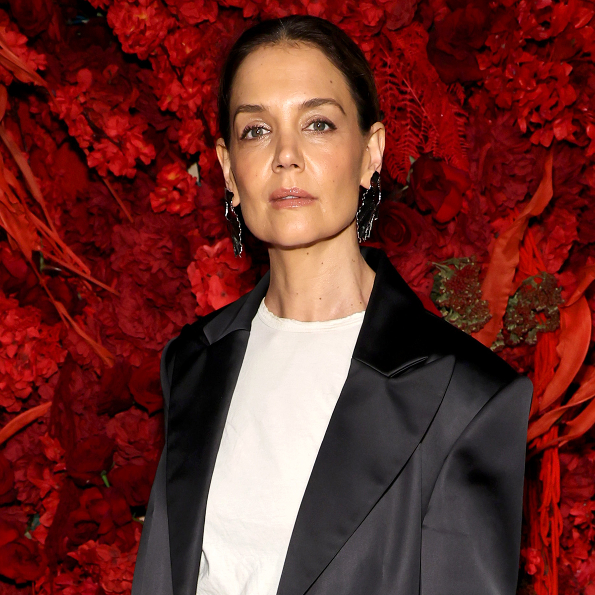 Katie Holmes’ Dramatic Curly Hair Transformation