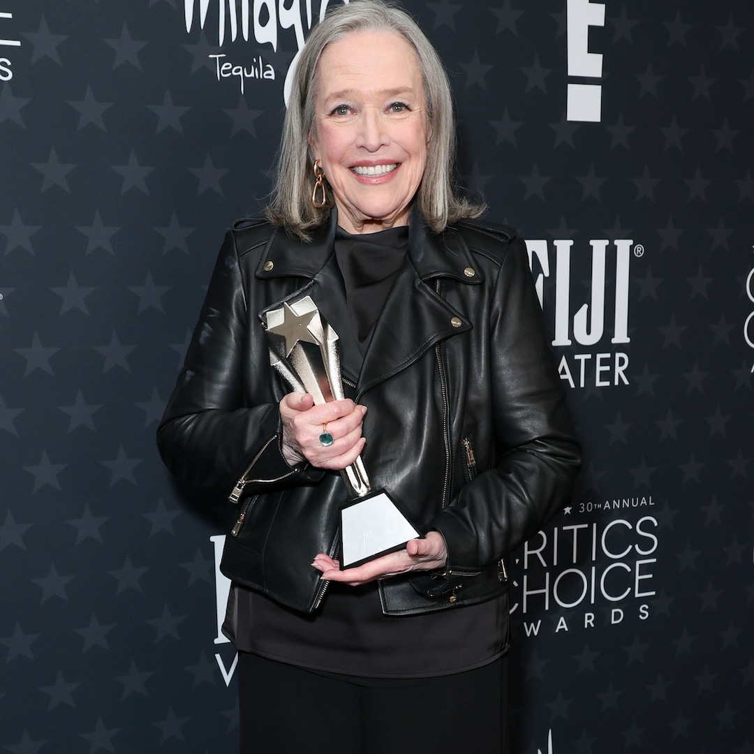 SAG Awards 2025: Kathy Bates Reveals Why Her Family Banned Her From Instagram – E! Online SAG Awards 2025: Kathy Bates Reveals Why Her Family Banned Her From Instagram – E! Online