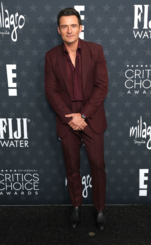 Orlando Bloom arrives at the Critics Choice Awards 2025 red carpet
