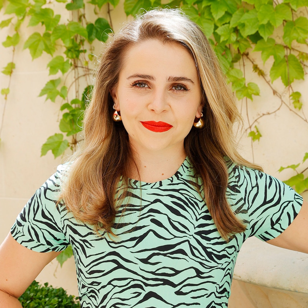 Parenthood’s Mae Whitman Debuts Baby Boy on Social Media in the Sweetest Way – E! Online Parenthood’s Mae Whitman Debuts Baby Boy on Social Media in the Sweetest Way – E! Online
