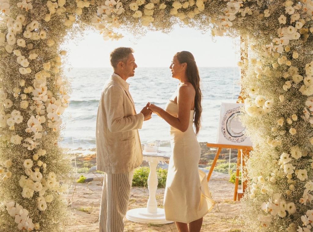 Store Hilton All-Inclusive Resort Wedding Match