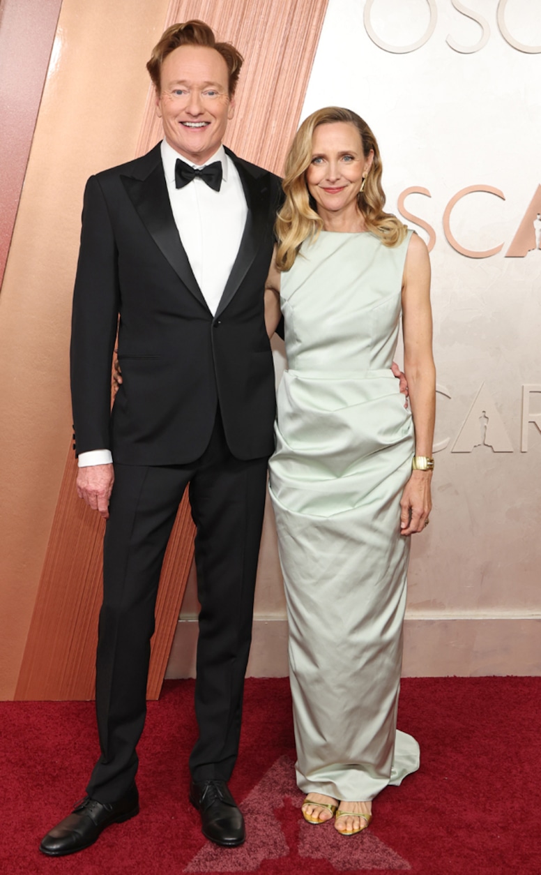 Conan O'Brien and Liza Powel O'Brien arrive at the Oscars 2025 red carpet, Couples