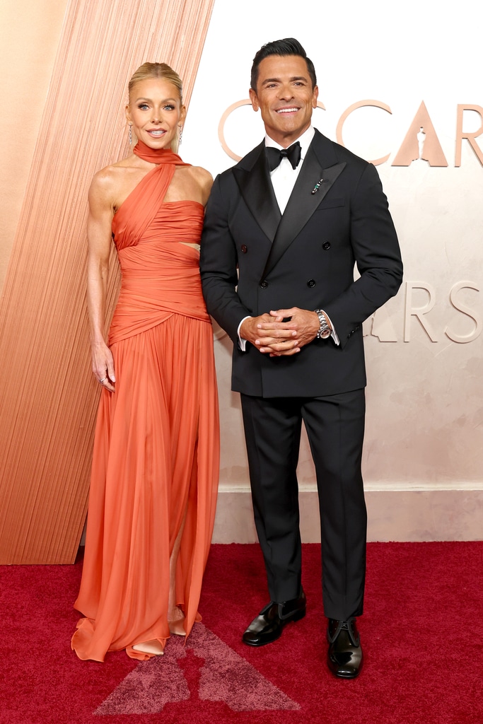 Kelly Ripa and Mark Consuelos Arrive at 2025 Oscars