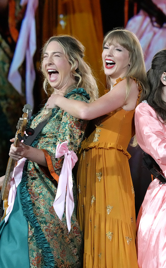 Taylor Swift, Stevie Nicks at Este Haim's New Year's Eve Wedding
