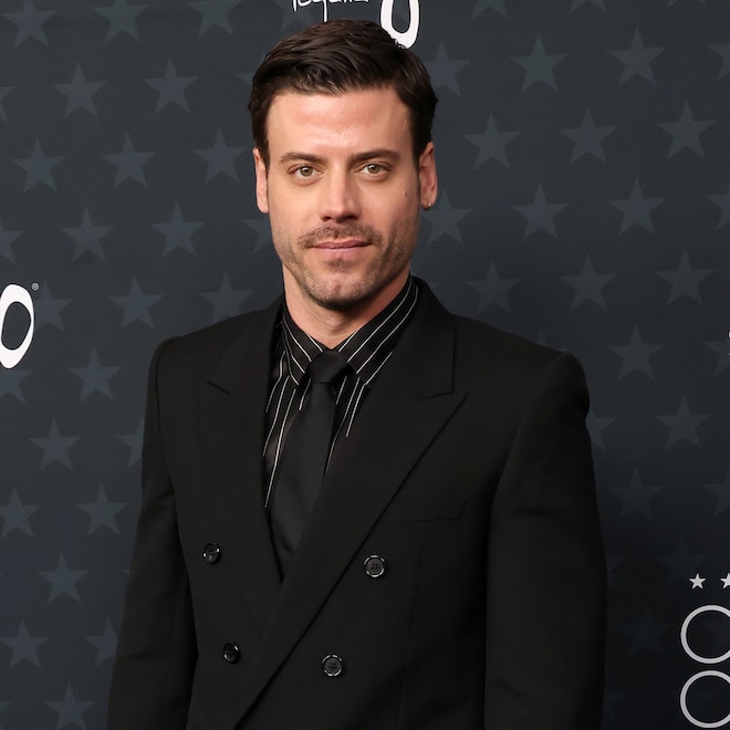 François Arnaud arrives at the Critics Choice Awards 2026 red carpet