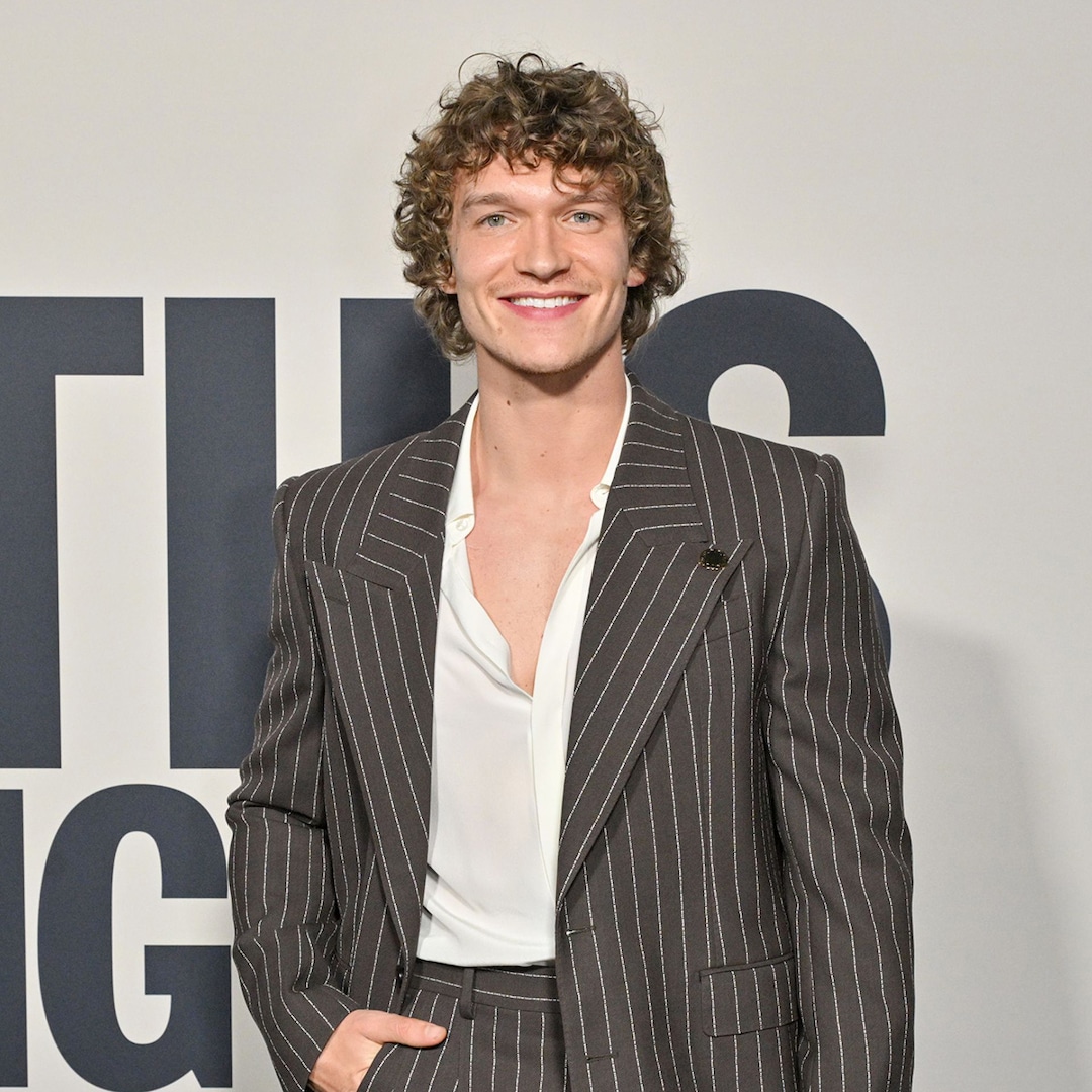 Звездата от Heated Rivalry Конър Стори родом от Тексас сподели