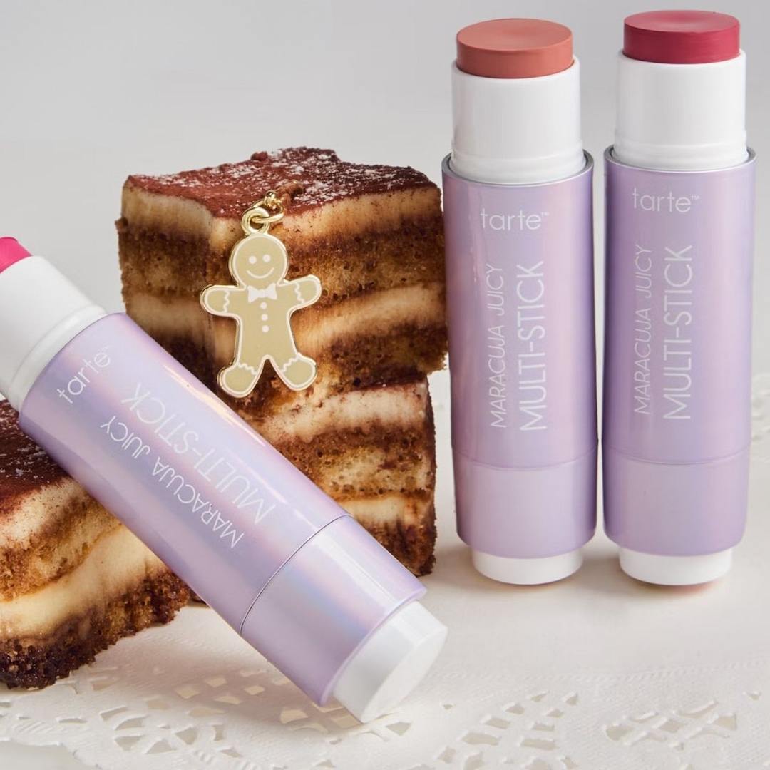 Até 40% de desconto em Tarte, Elemis, Sunday Riley e muito mais Até 40% de desconto em Tarte, Elemis, Sunday Riley e muito mais