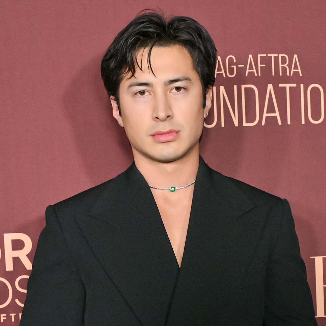 Хъдсън Уилямс който играе заедно с Конър Стори във вирусния