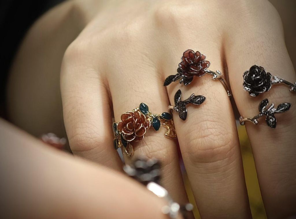 Gothic romance jewelry is in: options under $50