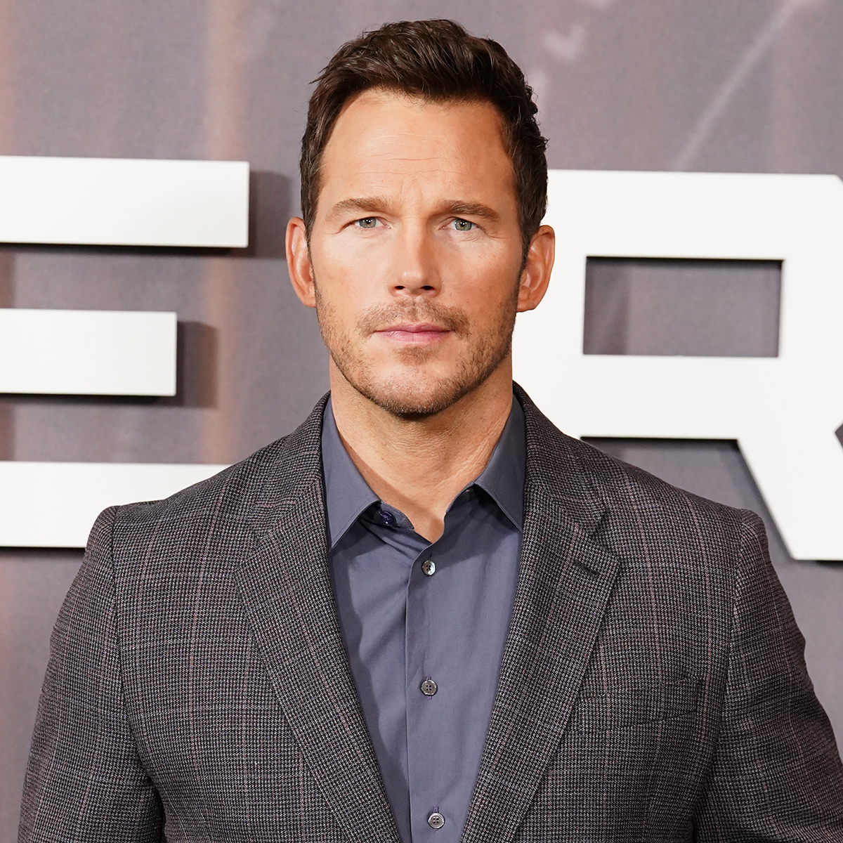 Крис Прат който споделя три деца със съпругата си Катрин