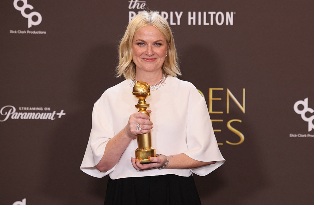 Amy Poehler wins best podcast at Golden Globes 2026