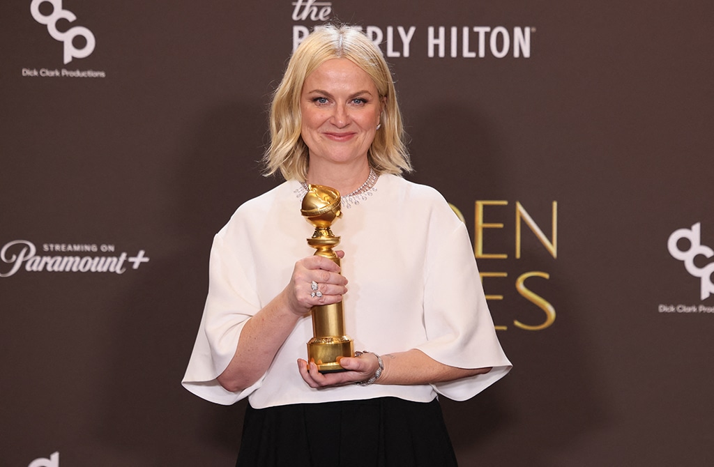Amy Poehler wins best podcast at Golden Globes 2026