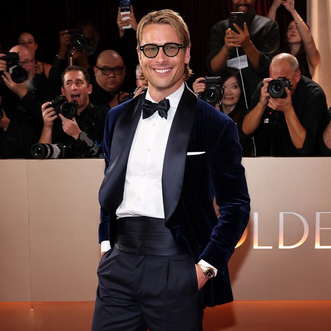 Glen Powell Arrives at Golden Globes 2026