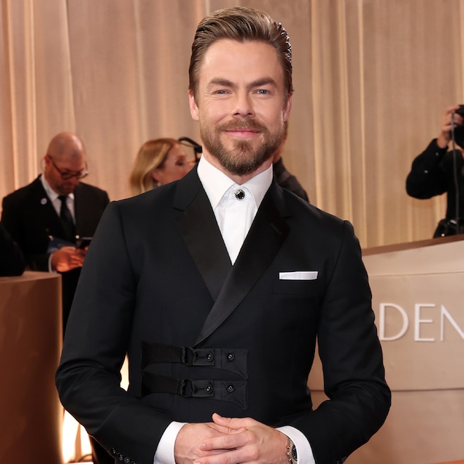 Derek Hough Arrives at Golden Globes 2026