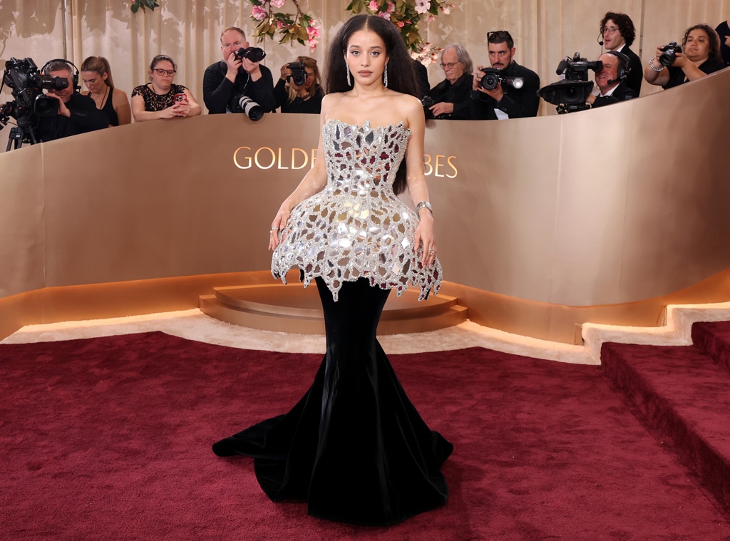 Golden Globes 2026: Jenna Ortega Red Carpet Fashion Look Golden Globes 2026: Jenna Ortega Red Carpet Fashion Look