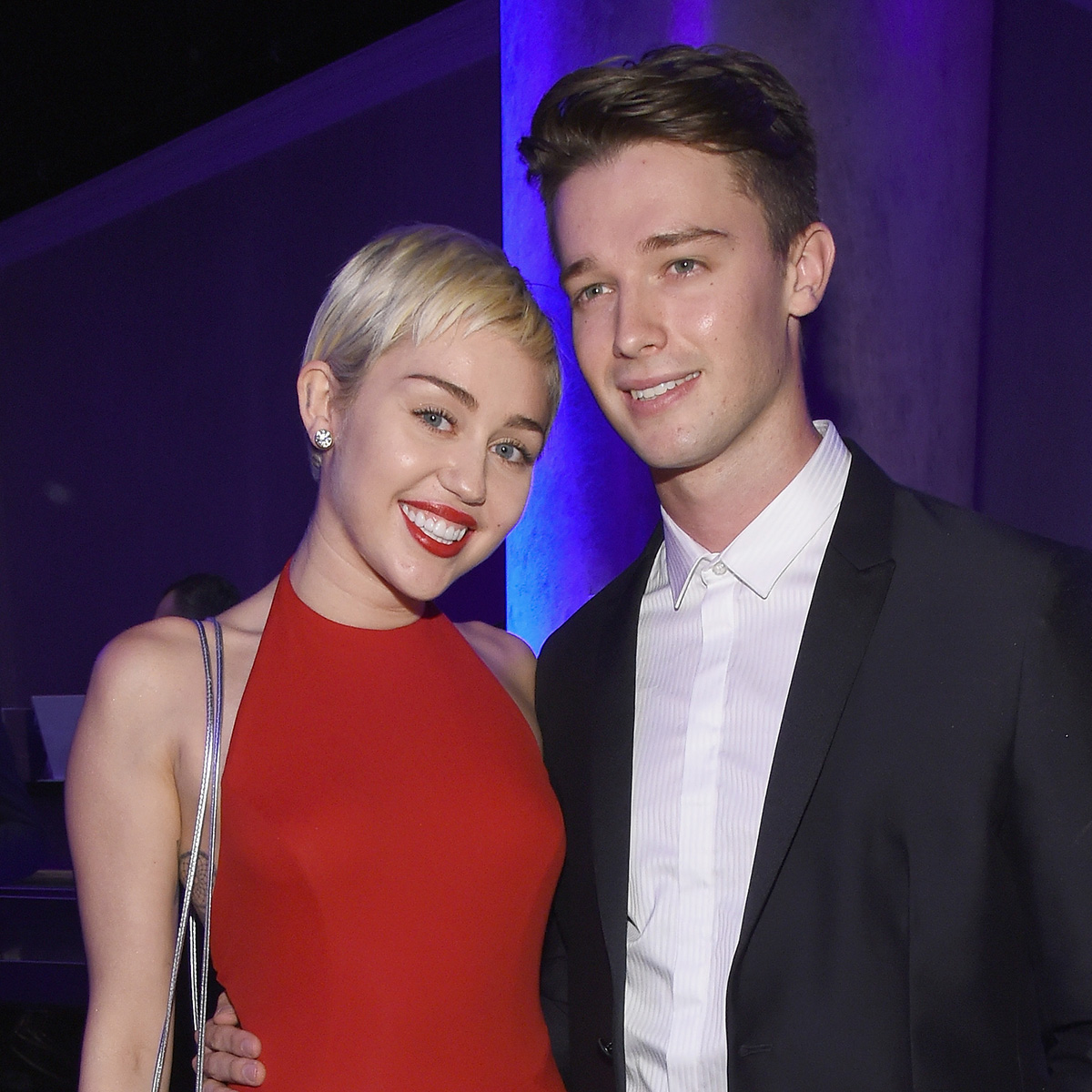 Exes Miley Cyrus, Patrick Schwarzenegger Reunite at Golden Globes 2026