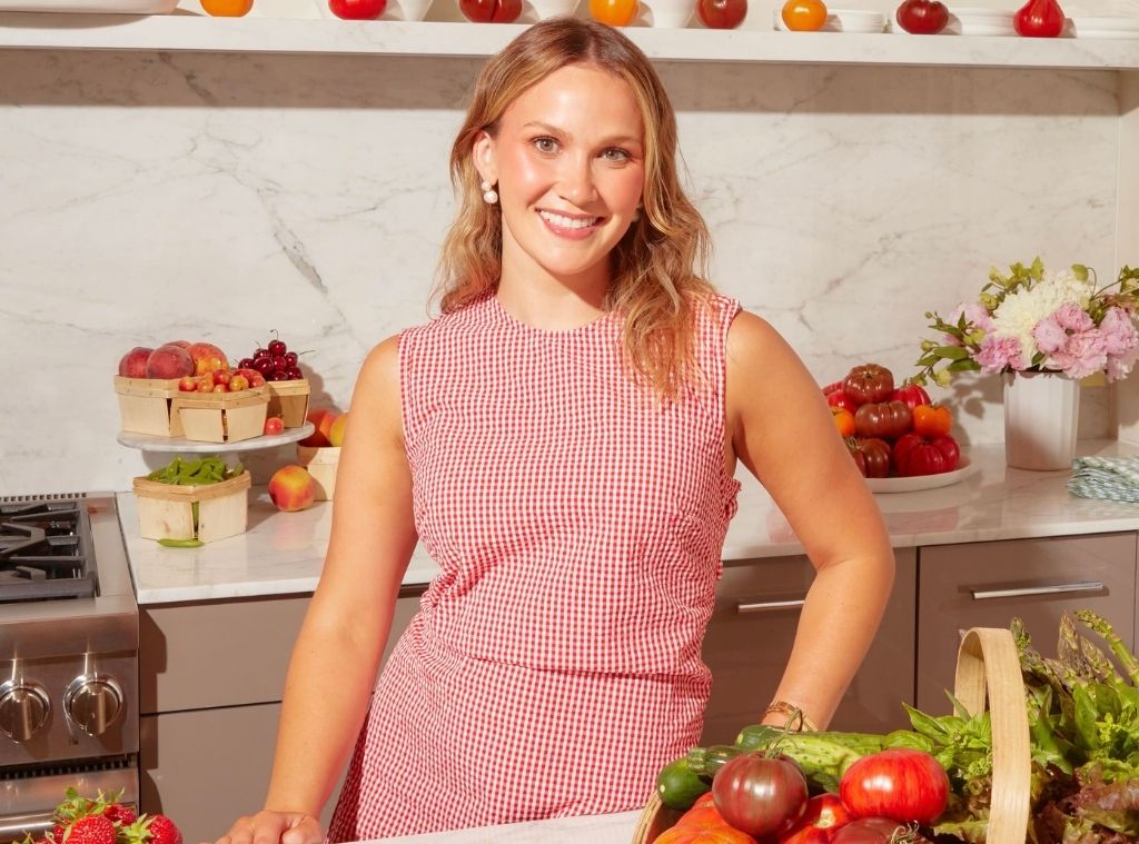 Ecomm Meredith Hayden Galentines Day Main.jpg