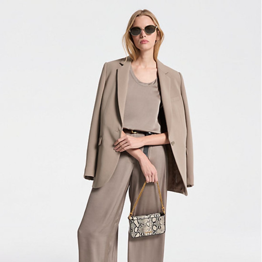 Michael Kors Just Dropped New Markdowns! Shop Now And Enjoy Up To 60% Off the Season’s Hottest Handbags Michael Kors Just Dropped New Markdowns! Shop Now And Enjoy Up To 60% Off the Season’s Hottest Handbags