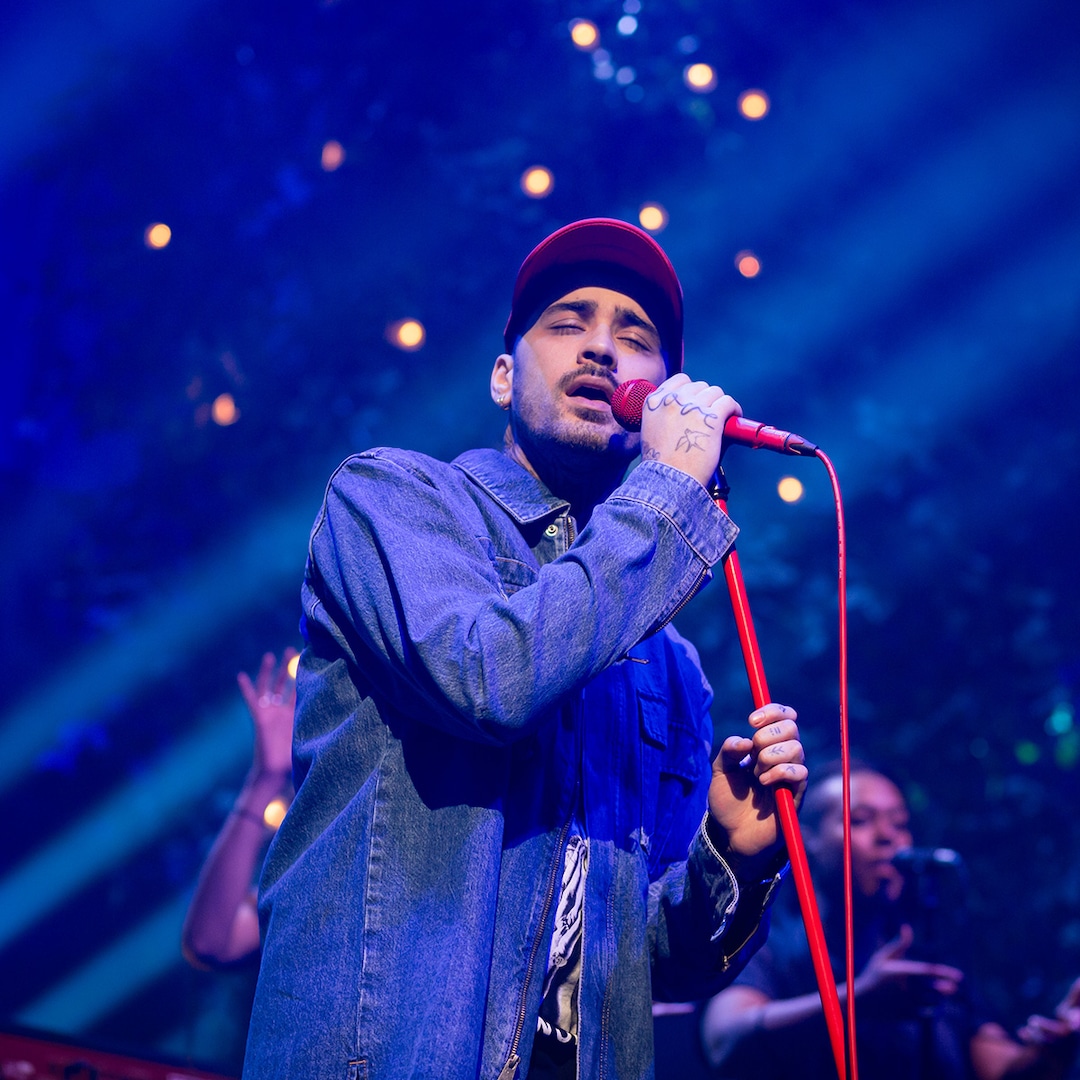 Zayn Malik fala sobre a batalha contra a infecção sinusal no primeiro show de residência em Las Vegas Zayn Malik fala sobre a batalha contra a infecção sinusal no primeiro show de residência em Las Vegas