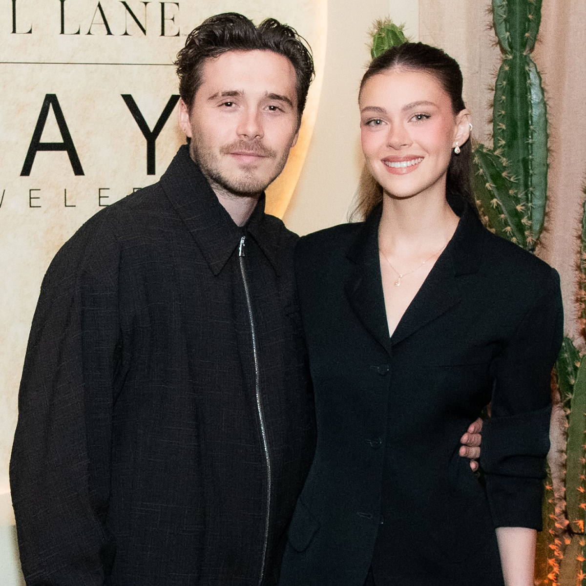 Бруклин Пелц Бекъм и съпругата му Никола Пелц Бекъм направиха