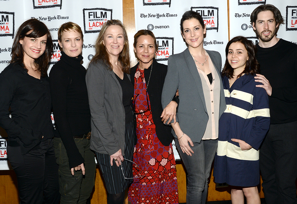 Melanie Lynskey, Stars React to Catherine O'Hara death