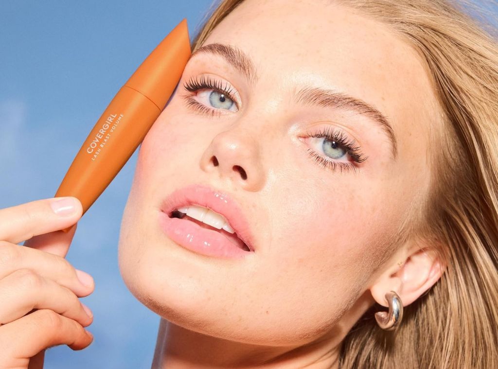 Brown Mascaras Are So in for 2026, Hop on the Trend With These Sale Picks