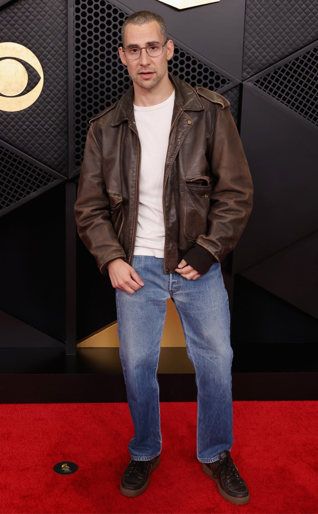 Jack Antonoff arrives at the Grammys 2026 red carpet
