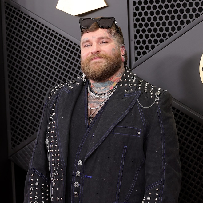 Teddy Swims arrives at Grammys 2026 red carpet