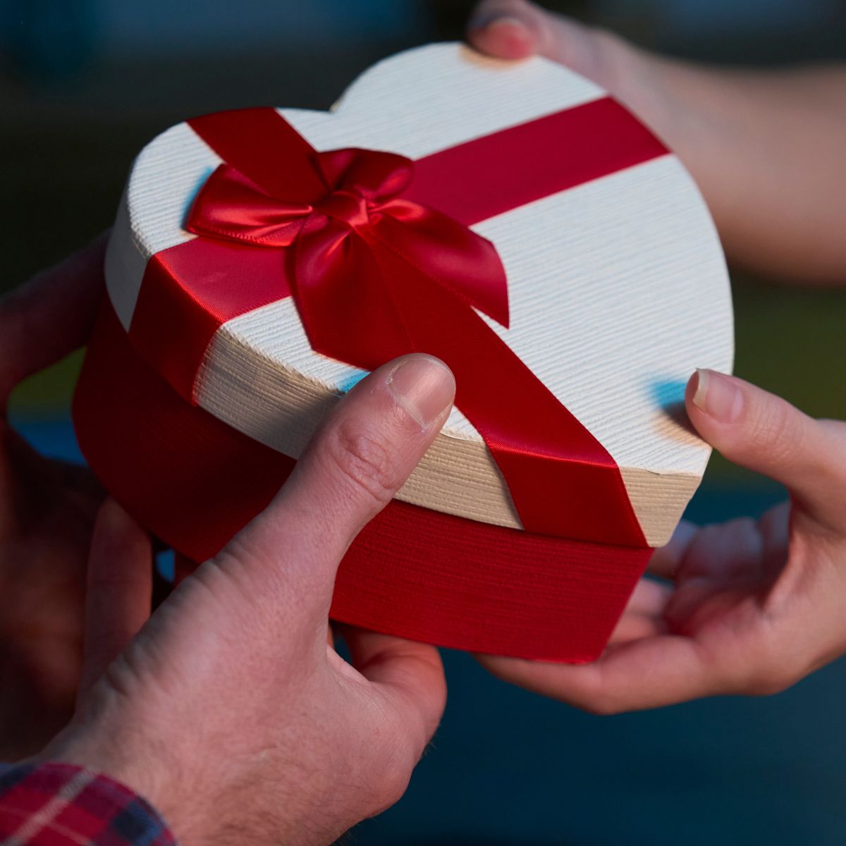 Under-$50 Valentine's Day Gifts That Actually Look Like You Tried