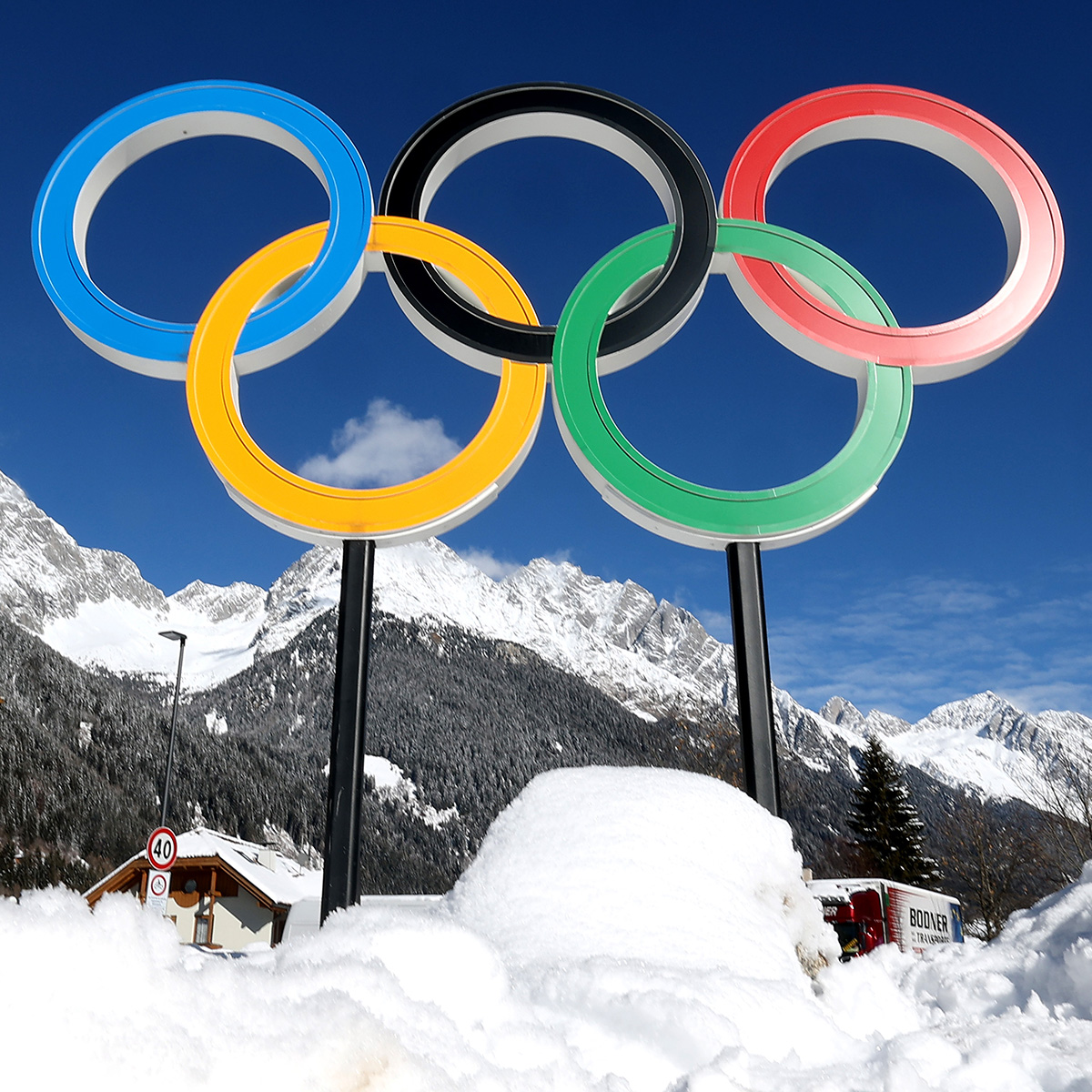 Олимпиада 2026: Длъжностни лица се обръщат към твърдението, че ски скачачи са инжектирали киселина в пенисите си 