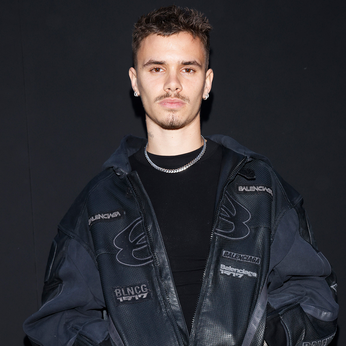 Ромео Бекъм разкри нова татуировка „Семейство“ на фона на разрива на Бруклин Бекъм