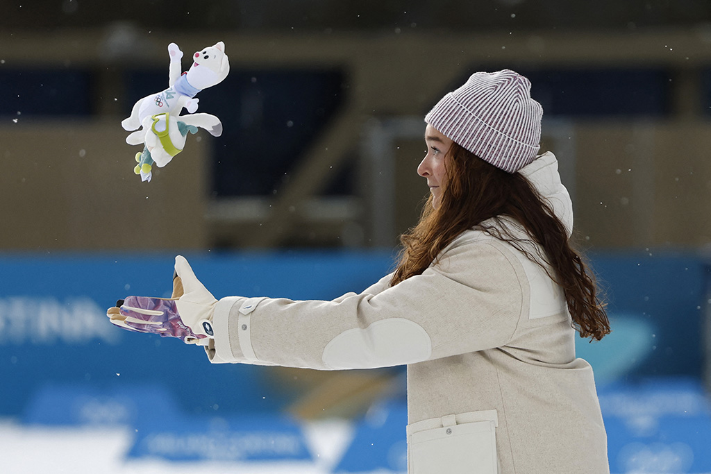 Lou Jeanmonnot, Olympics 2026 candids