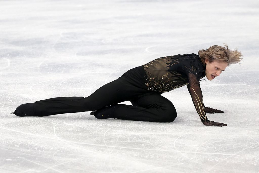 Ilia Malinin fall, Olympics 2026 candids