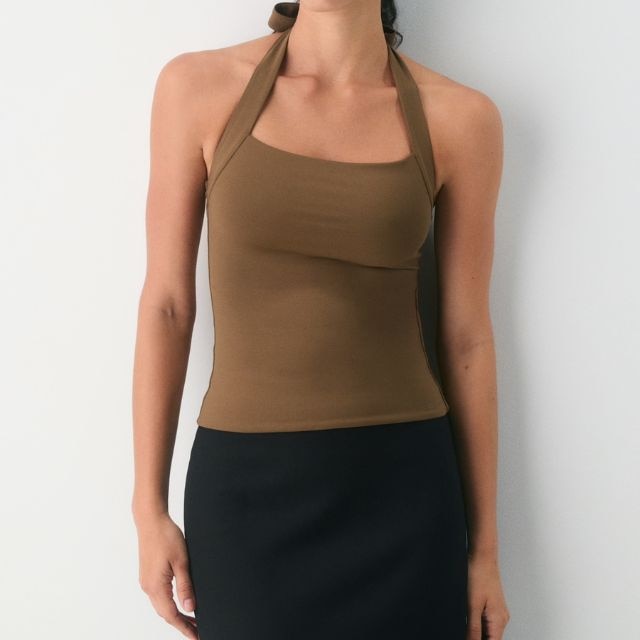 Aritzia Tops, Tanks, Tees On Sale: Presidents' Day Weekend Deals