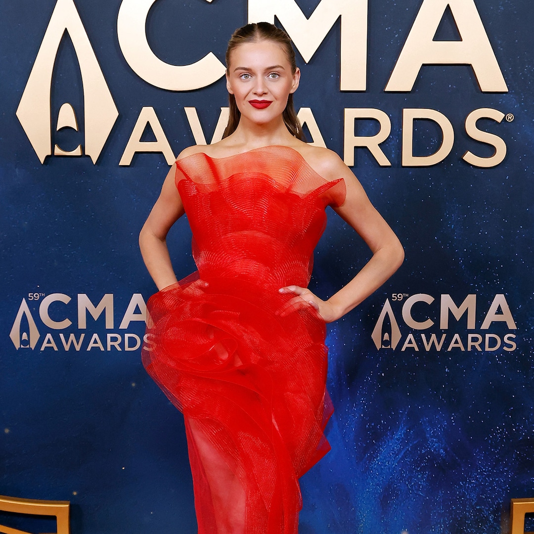 Kelsea Ballerini sobre finais inesperados, separação de Chase Stokes